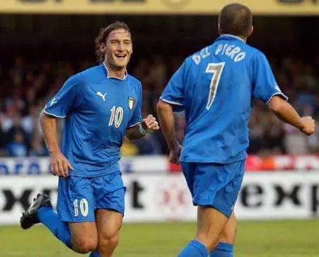 两队下赛季 两队下赛季